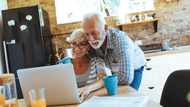 couple with laptop