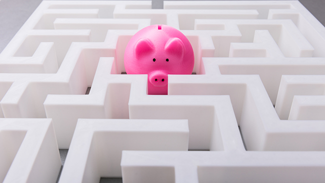 piggybank in maze